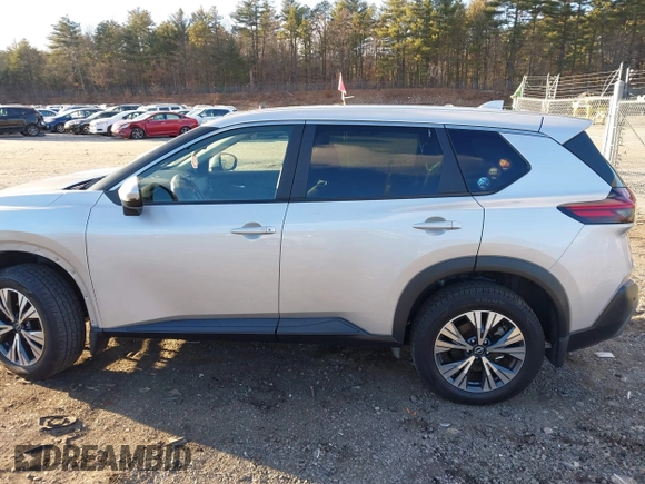 2022 Nissan Rogue SV with VIN 5N1BT3BB3NC708485, listed as a IAAI auction lot 40976033 with 87,517 mi miles. Bid and sale history available at carsss.com. Image 14.