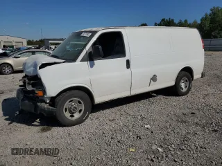 2007 GMC Savana Cargo Van with VIN 1GTGG25V271153977, listed as a Copart auction lot 87487724 with 266,745 mi miles and Non Repairable. Bid and sale history available at carsss.com. Image 1.