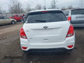 2020 Chevrolet Trax LS z VIN KL7CJKSB8LB085048, wystawiony jako IAAI lot #38242977 z przebiegiem 32 428 mil mil oraz . Historia ofert i sprzedaży dostępna na DreamBid. Obrazek 16.