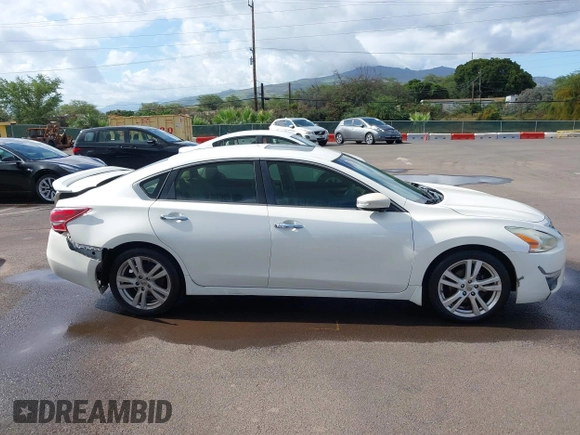 2013 Nissan Altima SL z VIN 1N4BL3AP6DC277579, wystawiony jako IAAI lot #42150029 z przebiegiem 257 273 mil mil oraz . Historia ofert i sprzedaży dostępna na DreamBid. Obrazek 13.