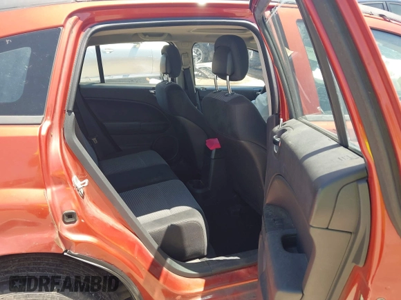 2010 Dodge Caliber Mainstreet z VIN 1B3CB3HA0AD581789, wystawiony jako IAAI lot #42092842 z przebiegiem 237 483 mil mil oraz . Historia ofert i sprzedaży dostępna na DreamBid. Obrazek 8.