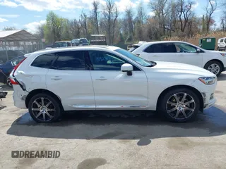 2019 Volvo XC60 Inscription z VIN LYV102RL9KB284828, wystawiony jako IAAI lot #41925864 z przebiegiem 94 394 mil mil oraz . Historia ofert i sprzedaży dostępna na DreamBid. Obrazek 13.