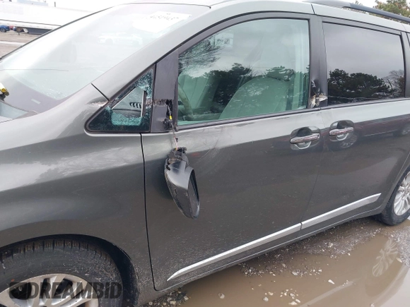 2013 Toyota Sienna XLE AAS с VIN 5TDYK3DC8DS375852, выставлен на аукционе IAAI как лот 41519437 с пробегом 91 828 миль миль и . История ставок и продаж доступна на DreamBid. Изображение 6.