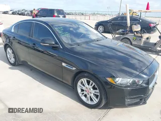 2017 Jaguar XE 25t Premium z VIN SAJAD4BG7HA965178, wystawiony jako IAAI lot #42054236 z przebiegiem 188 100 mil mil oraz . Historia ofert i sprzedaży dostępna na DreamBid. Obrazek 1.