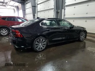 2021 Volvo S60 Inscription with VIN 7JRA22TL8MG095230, listed as a Copart auction lot 65422703 with 32,678 mi miles. Bid and sale history available at carsss.com. Image 3.