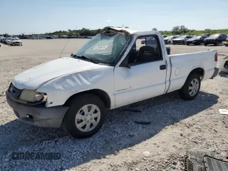 1997 Isuzu Hombre S z VIN 1GGCS1443V8659370, wystawiony jako Copart lot #47503475 z przebiegiem Nie podano mil oraz Szkody całkowita. Historia ofert i sprzedaży dostępna na DreamBid. Obrazek 1.