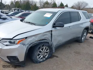 2020 Chevrolet Traverse LS with VIN 1GNERFKW6LJ204467, listed as a IAAI auction lot 41237391 with 106,320 mi miles. Bid and sale history available at carsss.com. Image 17.