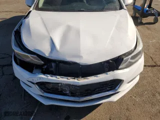 2018 Chevrolet Cruze LT with VIN 1G1BE5SM6J7117168, listed as a Copart auction lot 89301385 with 73,136 mi miles and Salvage Title. Bid and sale history available at carsss.com. Image 11.