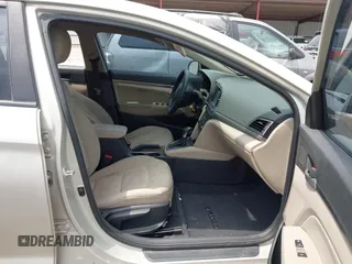 2018 Hyundai Elantra SEL z VIN 5NPD84LF4JH358837, wystawiony jako IAAI lot #42158320 z przebiegiem 111 682 mil mil oraz . Historia ofert i sprzedaży dostępna na DreamBid. Obrazek 5.
