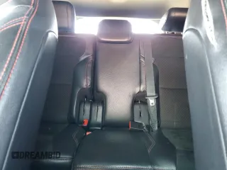 2019 Ford Explorer XLT z VIN 1FM5K7D81KGA41915, wystawiony jako Copart lot #63630995 z przebiegiem 59 801 mil mil oraz Szkoda całkowita • Salvage title. Historia ofert i sprzedaży dostępna na DreamBid. Obrazek 10.