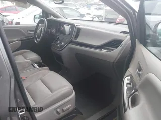 2017 Toyota Sienna XLE Auto Access Seat with VIN 5TDYZ3DC5HS896528, listed as a IAAI auction lot 41904468 with 49,660 mi miles and . Bid and sale history available at DreamBid. Image 5.
