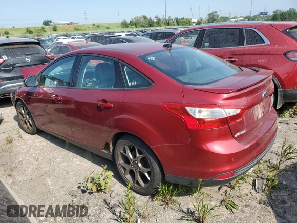 2013 Ford Focus SE z VIN 1FADP3F27DL114711, wystawiony jako Copart lot #66112415 z przebiegiem 121 197 mil mil oraz Czysty tytuł • Clean title. Historia ofert i sprzedaży dostępna na DreamBid. Obrazek 2.