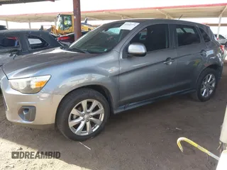 2015 Mitsubishi Outlander ES z VIN 4A4AP3AU7FE042477, wystawiony jako IAAI lot #42243771 z przebiegiem 114 331 mil mil oraz . Historia ofert i sprzedaży dostępna na DreamBid. Obrazek 17.