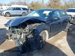 2022 Nissan Altima 2.5 SV with VIN 1N4BL4DVXNN386973, listed as a IAAI auction lot 41781092 with 1 mi miles. Bid and sale history available at carsss.com. Image 2.