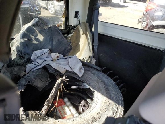 2008 Jeep Wrangler Sahara with VIN 1J4FA54108L625297, listed as a Copart auction lot 46832405 with 144,848 mi miles and Salvage title. Bid and sale history available at DreamBid. Image 10.