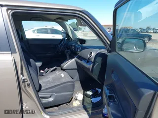 2011 Scion xB with VIN JTLZE4FE1B1139266, listed as a IAAI auction lot 41625106 with 1 mi miles. Bid and sale history available at carsss.com. Image 5.
