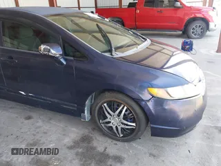 2008 Honda Civic LX z VIN 1HGFA16558L035712, wystawiony jako IAAI lot #42286627 z przebiegiem 160 558 mil mil oraz . Historia ofert i sprzedaży dostępna na DreamBid. Obrazek 6.