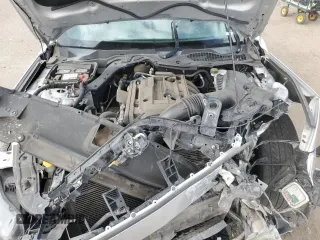 2016 Ford Mustang EcoBoost z VIN 1FA6P8TH9G5336500, wystawiony jako Copart lot #53549235 z przebiegiem 150 858 mil mil oraz Szkoda całkowita • Salvage title. Historia ofert i sprzedaży dostępna na DreamBid. Obrazek 13.
