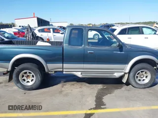1998 Toyota Tacoma with VIN 4TAWN72N5WZ120258, listed as a IAAI auction lot 41878138 with 268,640 mi miles and . Bid and sale history available at DreamBid. Image 13.