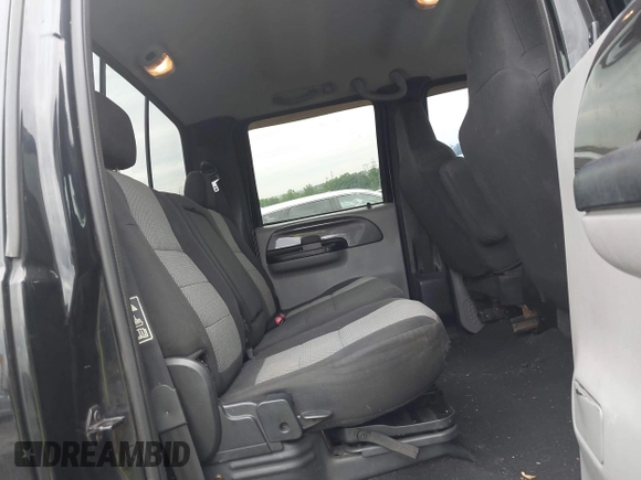 2004 Ford F-250 XL with VIN 1FTNW21LX4EA11928, listed as a IAAI auction lot 42698548 with 196,172 mi miles and . Bid and sale history available at DreamBid. Image 8.