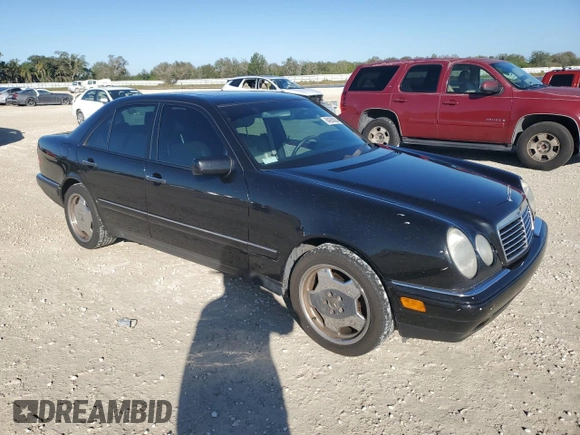 1998 Mercedes-Benz E 320 with VIN WDBJF65F3WA663759, listed as a Copart auction lot 84286624 with 181,447 mi miles and Clean Title. Bid and sale history available at DreamBid. Image 4.