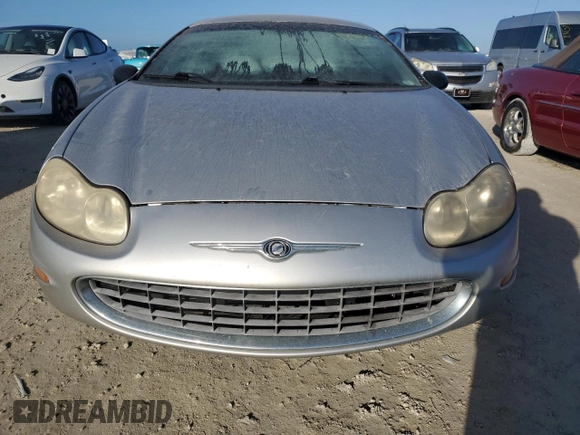 2001 Chrysler Concorde LX z VIN 2C3HD46R71H581194, wystawiony jako Copart lot #77908554 z przebiegiem Nie podano mil oraz Nie do naprawy. Historia ofert i sprzedaży dostępna na DreamBid. Obrazek 5.