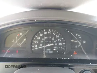 2001 Toyota Tacoma z VIN 5TENL42N11Z770366, wystawiony jako IAAI lot #42339570 z przebiegiem 427 064 mil mil oraz . Historia ofert i sprzedaży dostępna na DreamBid. Obrazek 7.