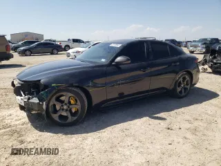 2018 Alfa Romeo Giulia z VIN ZARFAEBN2J7576586, wystawiony jako Copart lot #53108665 z przebiegiem 90 597 mil mil oraz Szkoda całkowita • Salvage title. Historia ofert i sprzedaży dostępna na DreamBid. Obrazek 1.