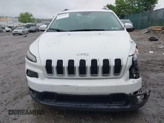 2016 Jeep Cherokee Altitude with VIN 1C4PJMCB8GW372242, listed as a IAAI auction lot 42214287 with 87,597 mi miles and . Bid and sale history available at DreamBid. Image 11.