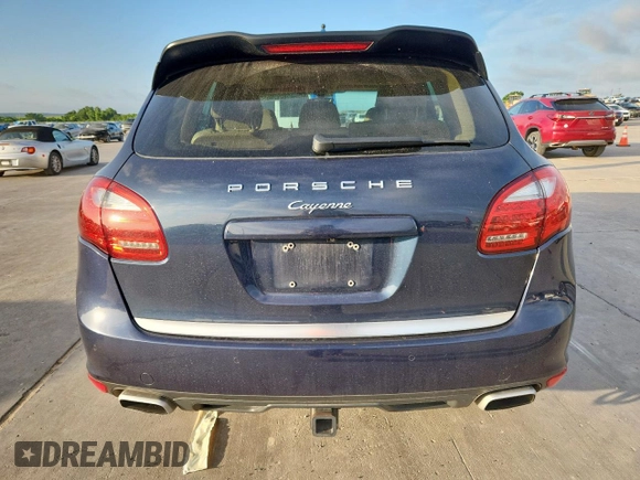 2013 Porsche Cayenne Diesel с VIN WP1AF2A25DLA37076, выставлен на аукционе Copart как лот 62026655 с пробегом 79 911 миль миль и Списание • Salvage title. История ставок и продаж доступна на DreamBid. Изображение 6.