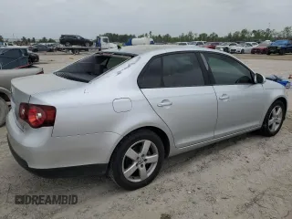 2008 Volkswagen Jetta S with VIN 3VWJM71K78M106727, listed as a Copart auction lot 50796015 with 91,828 mi miles and Clean title. Bid and sale history available at DreamBid. Image 3.