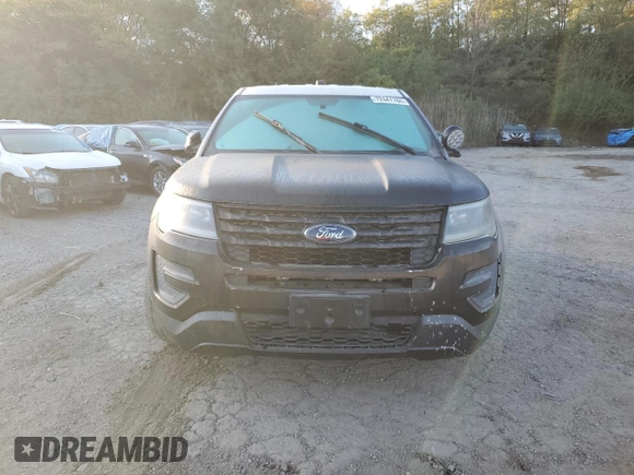 2016 Ford Utility Police Interceptor with VIN 1FM5K8AR8GGA19484, listed as a Copart auction lot 72447784 with 127,948 mi miles and Salvage Title. Bid and sale history available at carsss.com. Image 5.