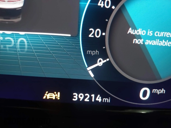 2024 Volkswagen Atlas SE with VIN 1V2HR2CA6RC534817, listed as a IAAI auction lot 41655227 with 39,214 mi miles and . Bid and sale history available at DreamBid. Image 16.