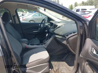 2013 Ford Escape SE z VIN 1FMCU0GX1DUD55435, wystawiony jako IAAI lot #42575683 z przebiegiem 205 271 mil mil oraz . Historia ofert i sprzedaży dostępna na DreamBid. Obrazek 5.
