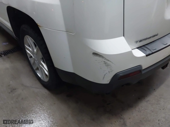 2012 GMC Terrain SLE-2 with VIN 2GKFLTE50C6199929, listed as a IAAI auction lot 41315957 with 137,930 mi miles. Bid and sale history available at carsss.com. Image 20.