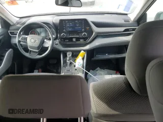 2022 Toyota Highlander LE z VIN 5TDBZRBHXNS566239, wystawiony jako Copart lot #49960015 z przebiegiem 47 997 mil mil oraz Szkoda całkowita • Salvage title. Historia ofert i sprzedaży dostępna na DreamBid. Obrazek 8.
