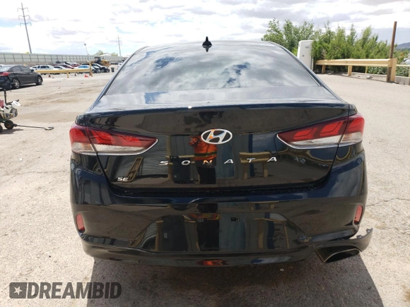 2018 Hyundai Sonata SE z VIN 5NPE24AF2JH690798, wystawiony jako Copart lot #57510685 z przebiegiem 49 717 mil mil oraz Szkoda całkowita • Salvage title. Historia ofert i sprzedaży dostępna na DreamBid. Obrazek 6.