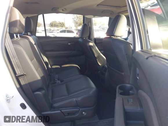 2022 Honda Pilot Special Edition with VIN 5FNYF5H20NB034677, listed as a IAAI auction lot 41372317 with 28,708 mi miles and . Bid and sale history available at carsss.com. Image 8.