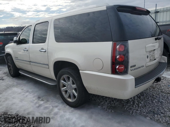 2012 GMC Yukon XL Denali with VIN 1GKS1MEF2CR298971, listed as a Copart auction lot 86310424 with Not Provided miles and Salvage Title. Bid and sale history available at carsss.com. Image 2.