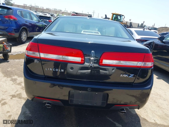 2011 Lincoln MKZ with VIN 3LNHL2GC2BR769295, listed as a IAAI auction lot 41977083 with 103,037 mi miles. Bid and sale history available at carsss.com. Image 17.