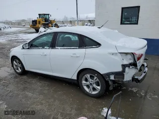 2014 Ford Focus SE with VIN 1FADP3F2XEL375851, listed as a Copart auction lot 49481435 with 68,201 mi miles and Salvage Title. Bid and sale history available at carsss.com. Image 2.