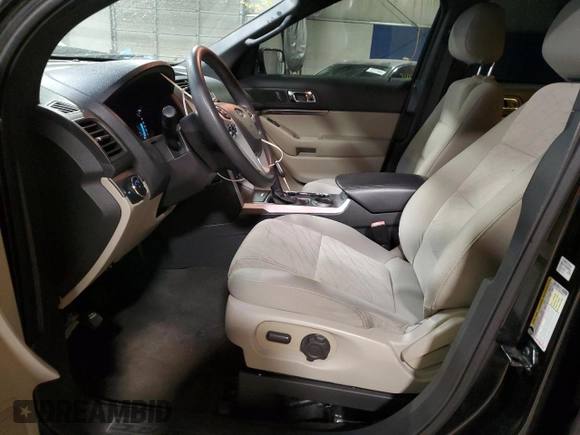 2015 Ford Explorer с VIN 1FM5K7B99FGB83141, выставлен на аукционе Copart как лот 71627514 с пробегом 174 159 миль миль и Списание • Salvage title. История ставок и продаж доступна на DreamBid. Изображение 7.