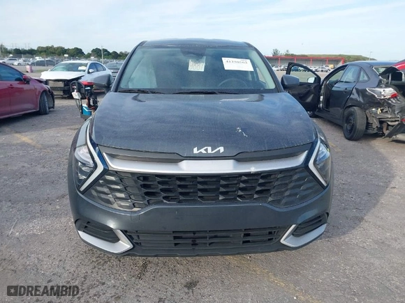 2023 Kia Sportage Hybrid LX with VIN KNDPU3AG2P7083531, listed as a IAAI auction lot 41250562 with 14,241 mi miles. Bid and sale history available at carsss.com. Image 13.