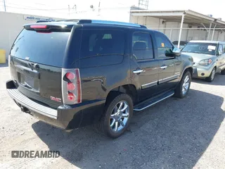2007 GMC Yukon Denali z VIN 1GKFK63837J170466, wystawiony jako IAAI lot #42227987 z przebiegiem 173 364 mil mil oraz . Historia ofert i sprzedaży dostępna na DreamBid. Obrazek 4.