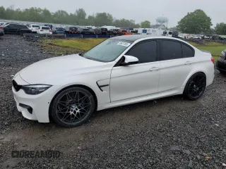 2018 BMW M3 z VIN WBS8M9C5XJ5L71702, wystawiony jako Copart lot #55657055 z przebiegiem Nie podano mil oraz Szkody całkowita. Historia ofert i sprzedaży dostępna na DreamBid. Obrazek 1.