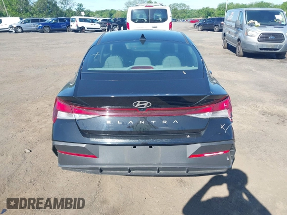2024 Hyundai Elantra SE with VIN KMHLL4DGXRU729403, listed as a IAAI auction lot 42309484 with 17,252 mi miles and . Bid and sale history available at DreamBid. Image 16.