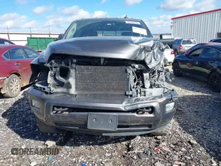 2018 Ram 2500 Big Horn with VIN 3C6UR5DLXJG341371, listed as a IAAI auction lot 41371836 with 197,924 mi miles. Bid and sale history available at carsss.com. Image 13.
