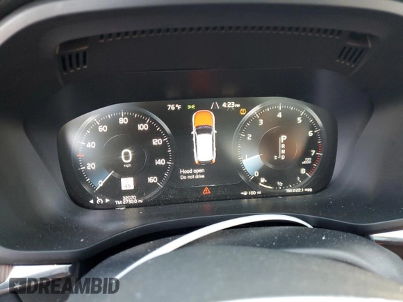 2021 Volvo XC60 Momentum with VIN YV4A22RKXM1684809, listed as a Copart auction lot 86790664 with 32,070 mi miles and Salvage title. Bid and sale history available at DreamBid. Image 9.