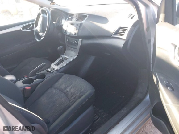 2015 Nissan Sentra SV with VIN 3N1AB7AP6FY296811, listed as a IAAI auction lot 41814382 with 218,936 mi miles. Bid and sale history available at carsss.com. Image 5.