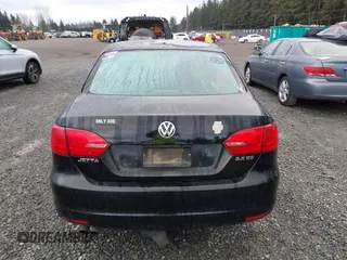 2012 Volkswagen Jetta Sedan SE w/Convenience with VIN 3VWDX7AJ5CM344533, listed as a IAAI auction lot 41805665 with 176,779 mi miles. Bid and sale history available at carsss.com. Image 17.